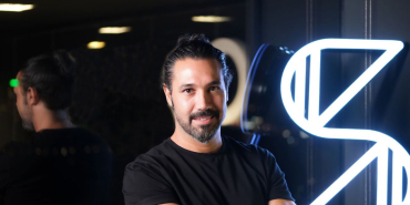 1744708887_The_Steve_Group_CEO_su_Derya_Tu__rker